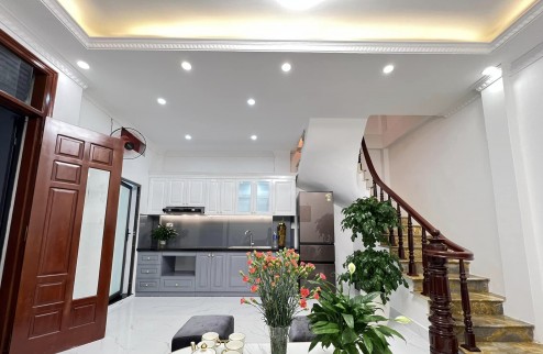 BÁN GẤP NHÀ TAM TRINH TRONG TUẦN 36M2  5 TẦNG